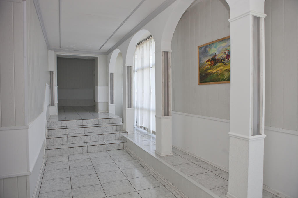 Pectoral On Khortytsia Hotel Zaporizhia Exterior foto