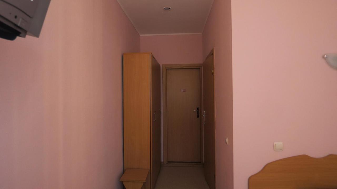 Pectoral On Khortytsia Hotel Zaporizhia Exterior foto