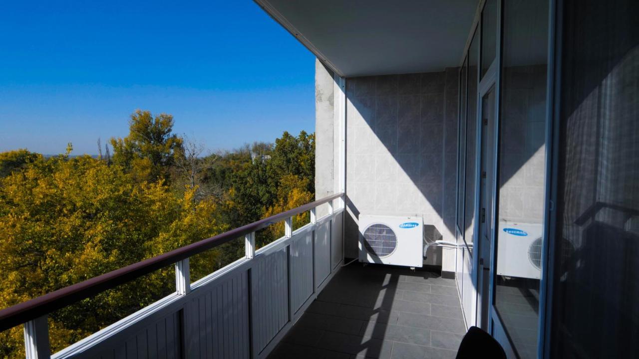 Pectoral On Khortytsia Hotel Zaporizhia Exterior foto